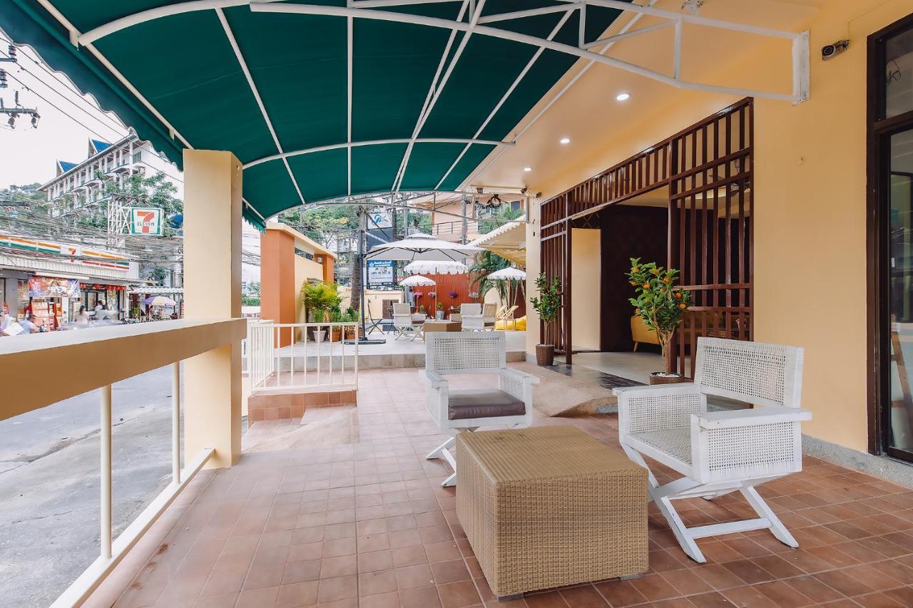 Bauman Ville Hotel Phuket Buitenkant foto